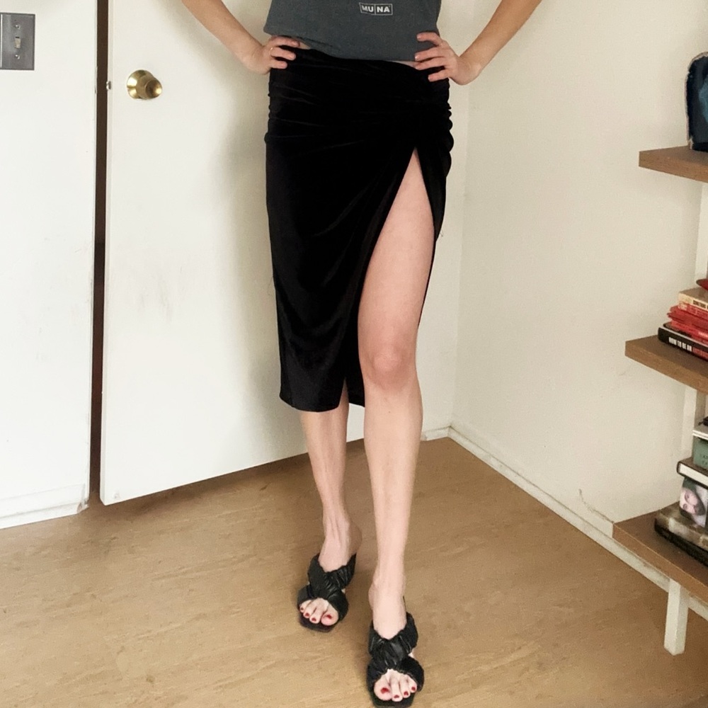 Aqua Sexy Black Velvet Women's Skirt XS